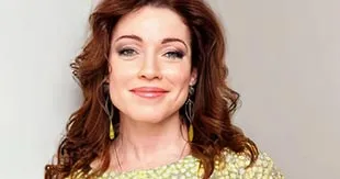 Alena Khmelnitskaya, a Famous Russian Actress – On Why You Should Hire an English Nanny for Your Child as Soon as Possible